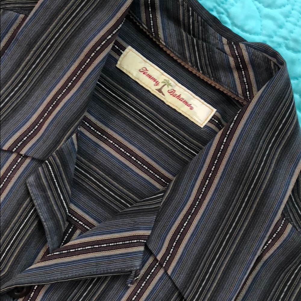 🏝Tommy Bahama button down shirt 🏝